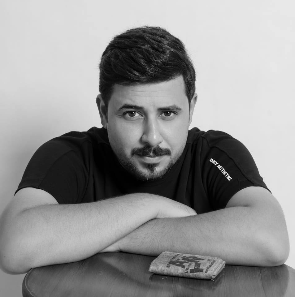 إسكافي الجنة" الاول في حصاد مهرجان سوس الدولي بالمغرب حصد المخرج السينمائي حيدر حسين الجائزة الأولى على الصعيد الدولي في مهرجان السوس السينمائي بالمغرب عن فيلم (( اسكافي الجنة)) بعد منافسته لعدة اعمال فنية عملاقة شاركت بها مختلف دول العالم